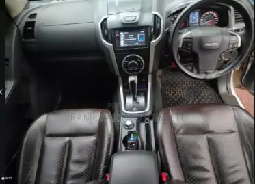 Isuzu D-Max