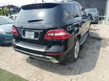 Mercedes-Benz ML 400