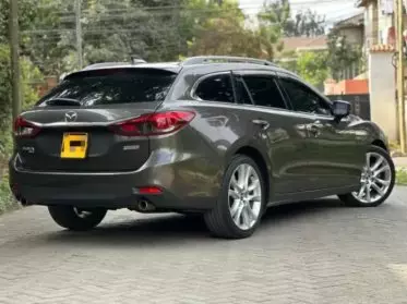 Mazda Atenza 
