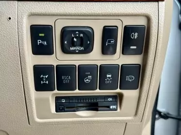 Toyota Land Cruiser V8