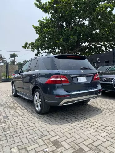 Mercedes-Benz ML 350