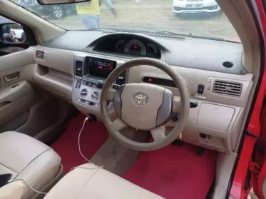 Toyota Raum