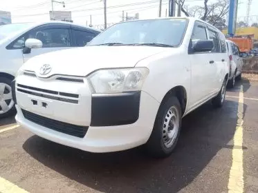 Toyota Succeed 