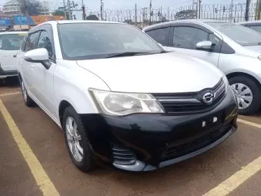 Toyota Fielder 