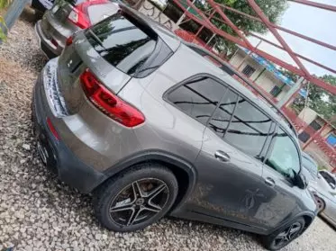 Mercedes-Benz GLB 250