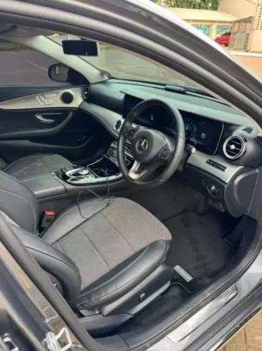 Mercedes-Benz E 200