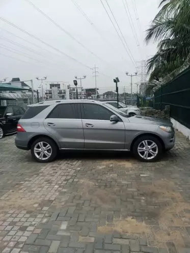 Mercedes-Benz ML 350