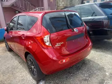 Nissan Versa