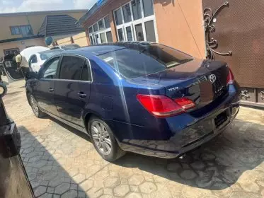 Toyota Avalon