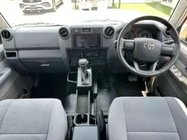 Toyota Land Cruiser 79 Double Cabin