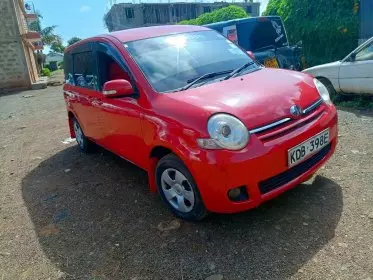 Toyota Sienta