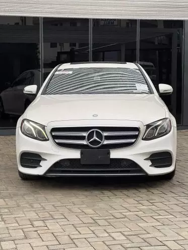 Mercedes-Benz E 300