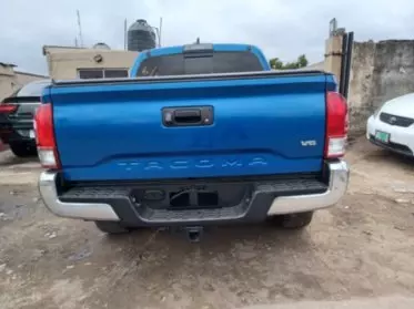 Toyota Tacoma