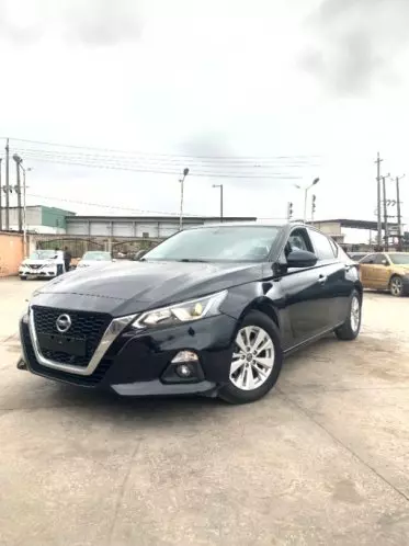 Nissan Altima