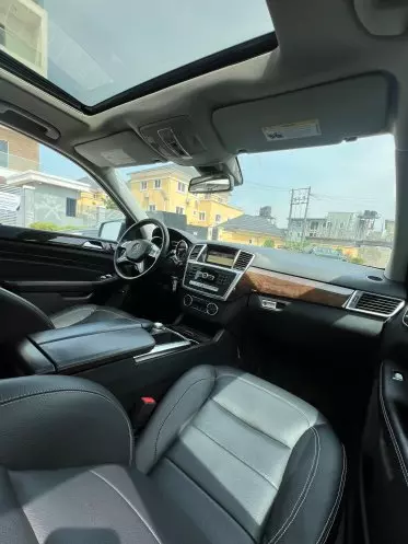 Mercedes-Benz ML 350