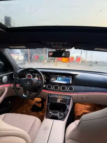 Mercedes-Benz E 300