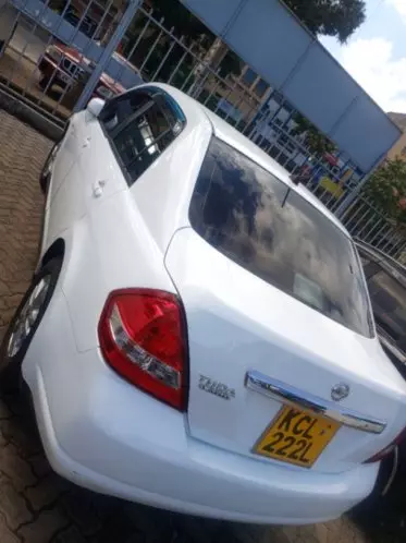 Nissan Tiida
