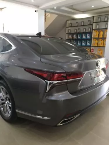 Lexus LS 500