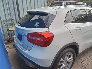Mercedes-Benz GLA 250