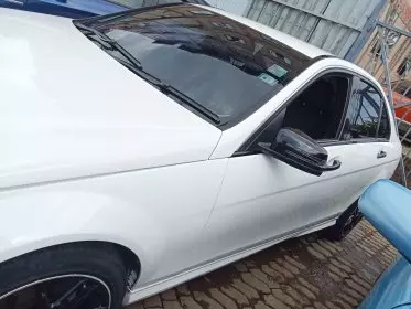 Mercedes-Benz C 180