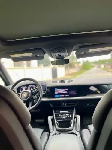 PORSCHE Cayenne