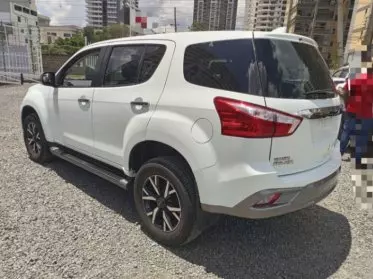 Isuzu MUX