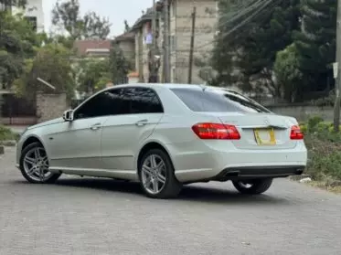 Mercedes-Benz E 250