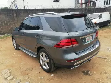 Mercedes-Benz 350