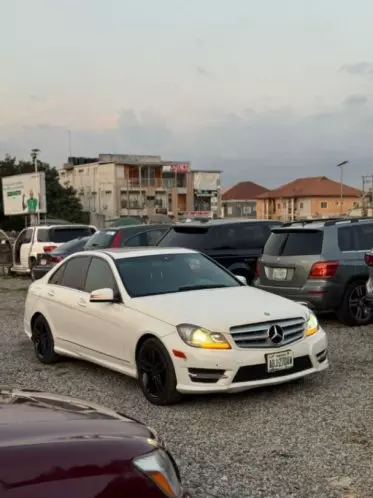 Mercedes-Benz C 300