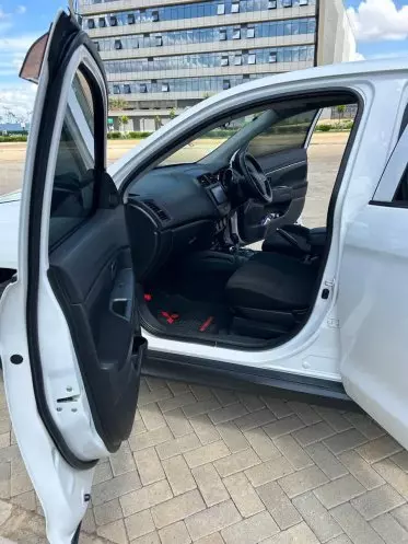 Mitsubishi RVR