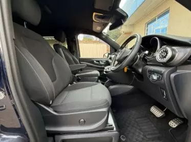 Mercedes-Benz V 220