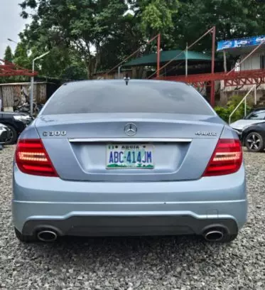 Mercedes-Benz C 300