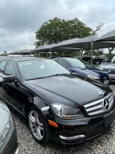 Mercedes-Benz C 300