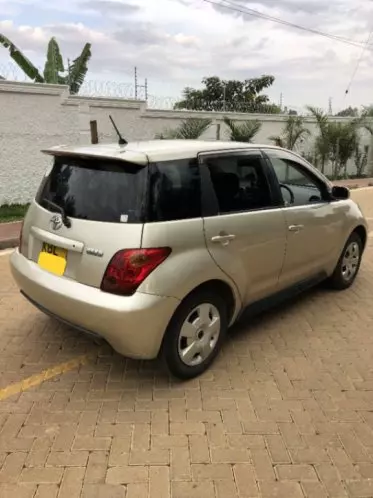 Toyota Ist 