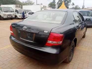 Toyota Axio 