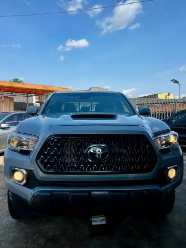 Toyota Tacoma
