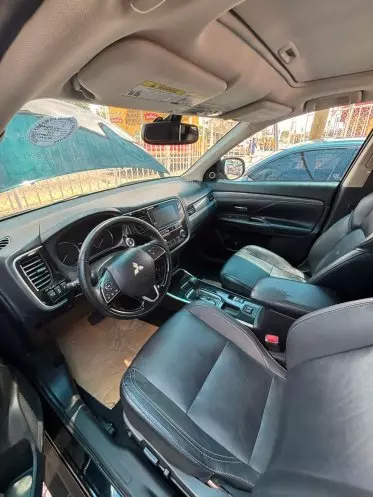 Mitsubishi OUTLANDER FORT