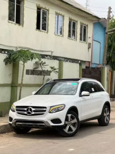 Mercedes-Benz GLC 300