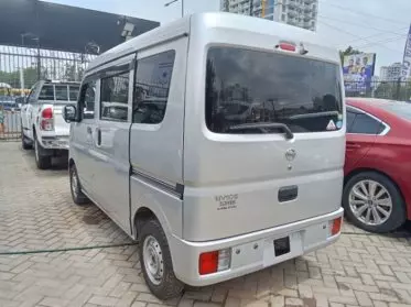 Nissan NV 100 clipper 