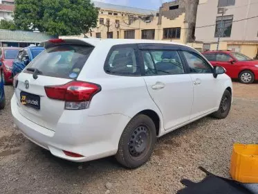 Toyota Fielder 