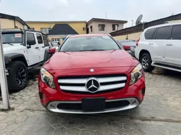 Mercedes-Benz GLA 250