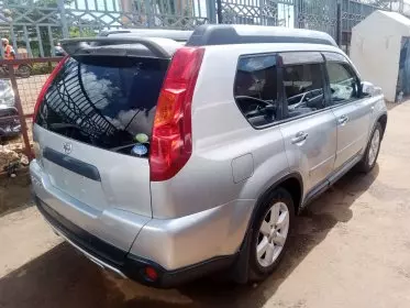 Nissan X- trail