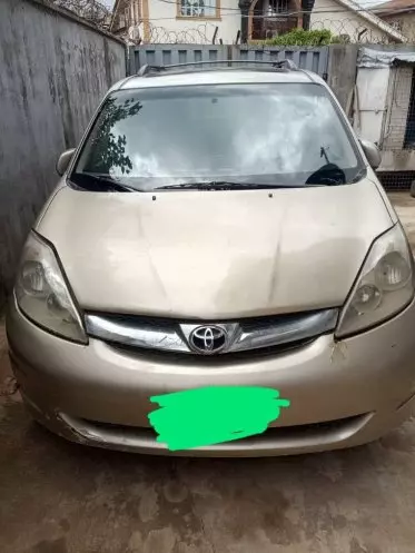 Toyota Sienna
