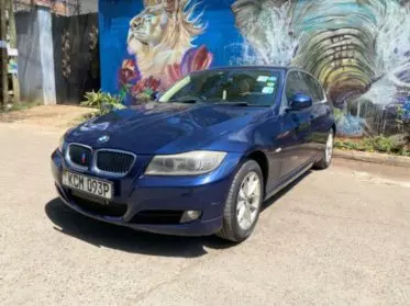BMW 320i