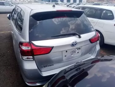 Toyota Fielder hybrid