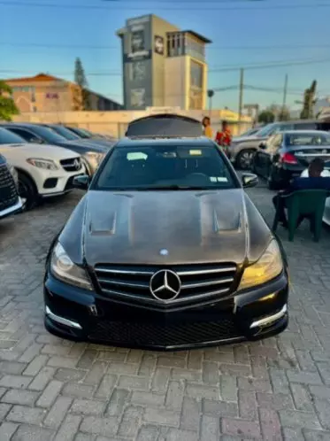 Mercedes-Benz C 300