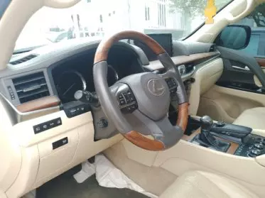 Lexus LX 570