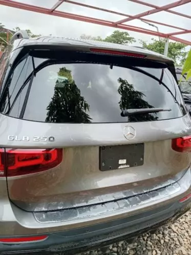 Mercedes-Benz GLB 250