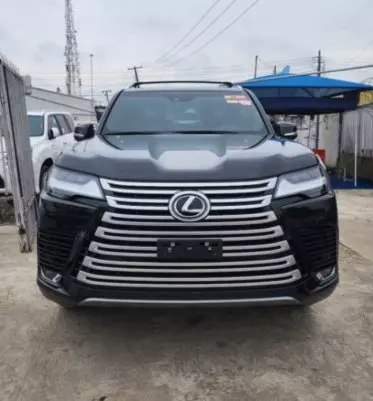 Lexus LX 600