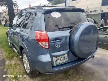 Toyota RAV 4